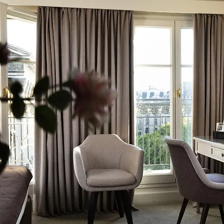 Hotel Madeleine Plaza 4*