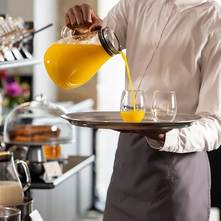 Madeleine Plaza ホテル パリ