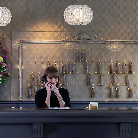 Madeleine Plaza ホテル パリ