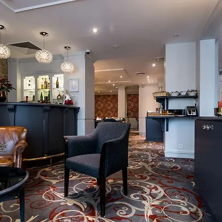 Ξενοδοχείο Madeleine Plaza 4*