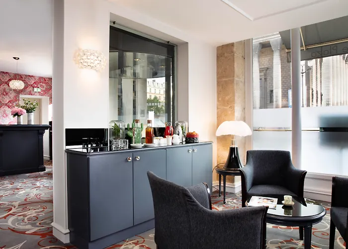 Madeleine Plaza Hotel 4*