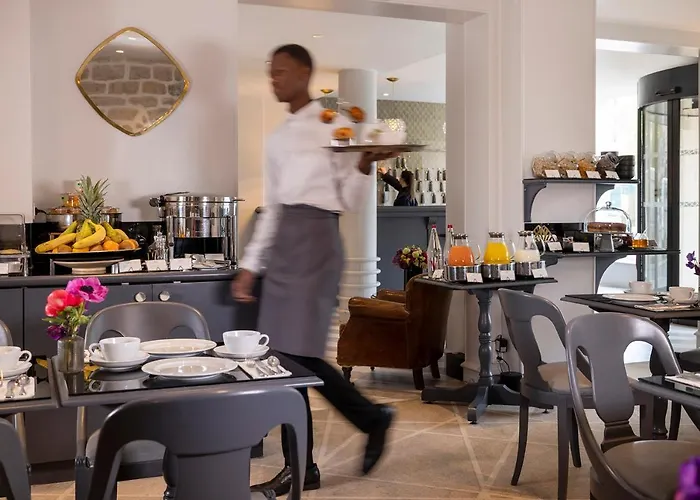 Madeleine Plaza Hotel