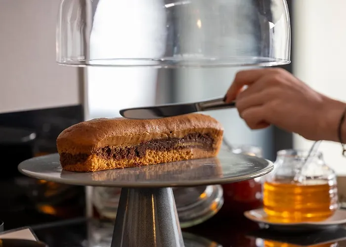 Madeleine Plaza Hotel