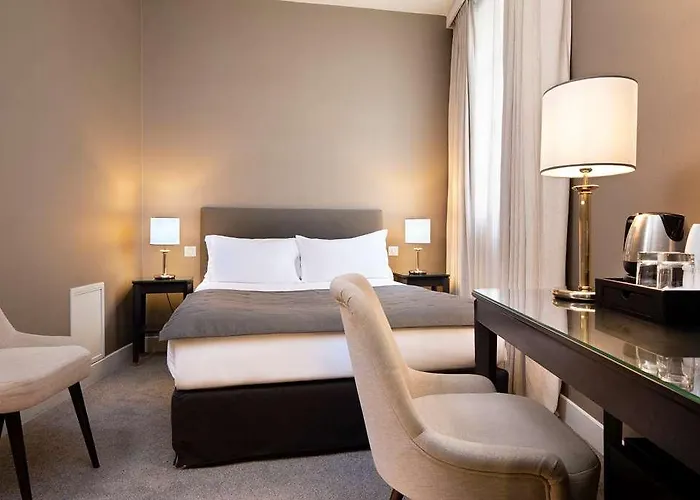 Madeleine Plaza Paris