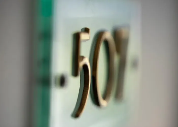 Отель Madeleine Plaza Париж