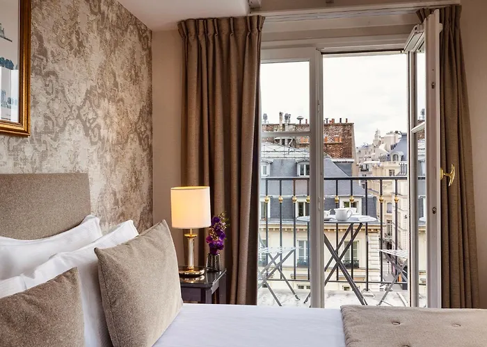 Hotell Madeleine Plaza 4*
