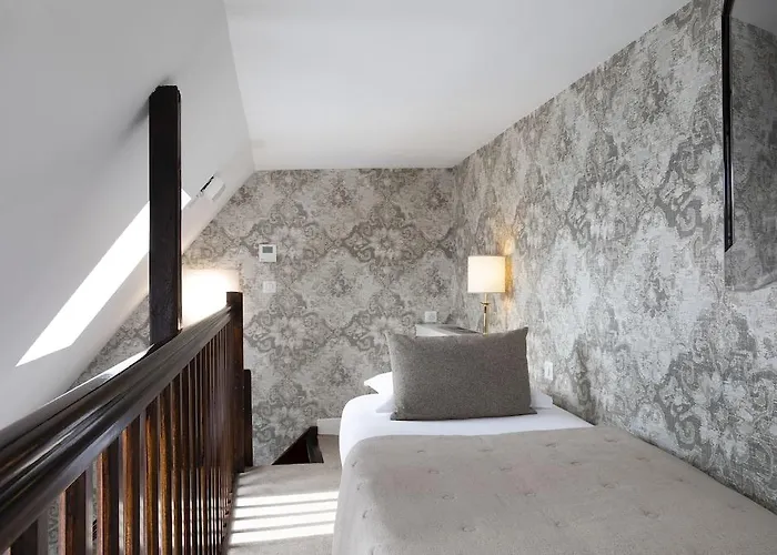 Madeleine Plaza Parigi